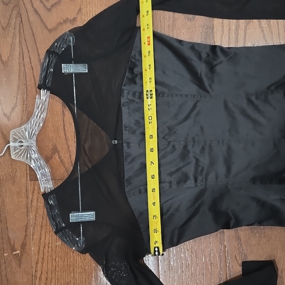 Forever21 - M partial sheer long sleeve top - Picture 5 of 7